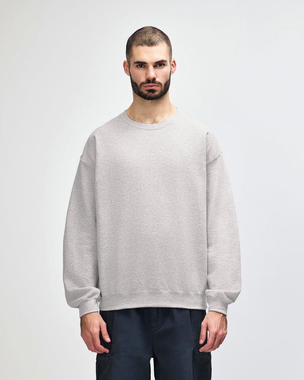 gildan-18000-gildan-heavy-blend-adult-crewneck-sweatshirt - Ash front