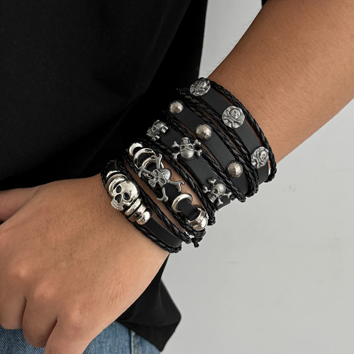 Men’s Skull Bracelet Set (5 Pack) – Multi-Layer Braided Leather Wristbands, Adjustable Goth Punk Rock Jewelry Gift for Him